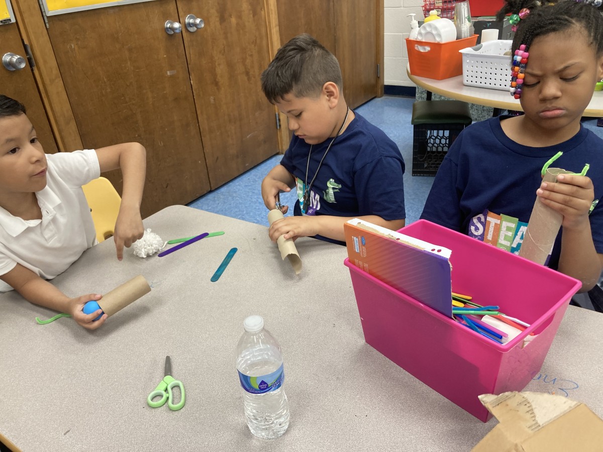 Vails Gate STEAM Academy Visited by Mid Hudson Discovery Museum News